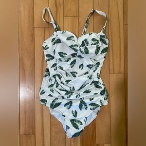 Full piece bathing suit